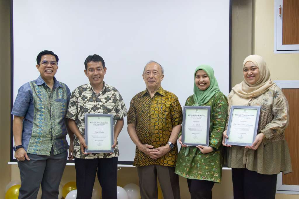 Penghargaan Masa Bakti